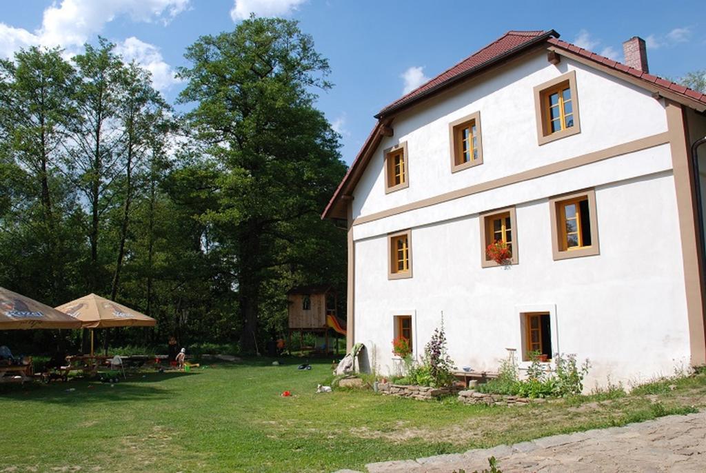 Biofarma Dolejsi Mlyn Villa Kamberk Exterior foto